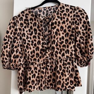 Stylish Leopard Print Blouse with Puff Sleeves